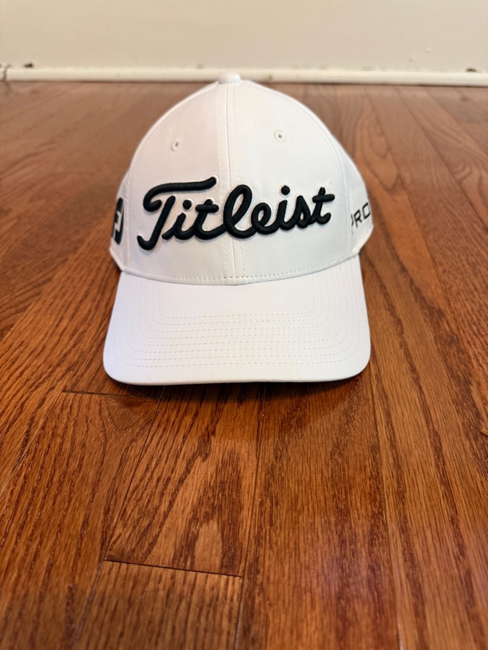 Titleist White Cap with Black Script Logo - Picture 2 of 7